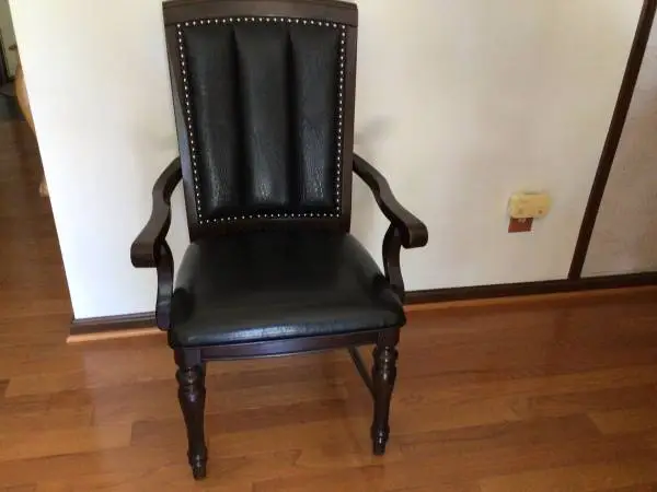 Formal Chair