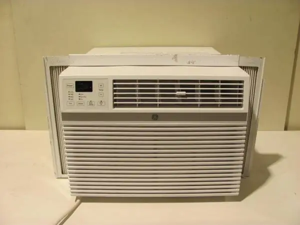 GE 10,100 BTU window room air conditioner AC Model AEC10AYL1