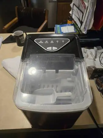 Frigidaire Counter Top Ice Maker