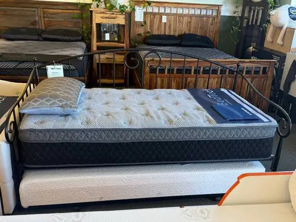 Camas de día en oferta!!- Eugene Mattress Company