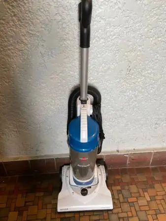 Bissell AeroSwift Bagless Portable Floor Carpet Rug Vacuum Cleaner