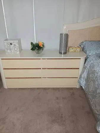 ***9-Piece Bedroom Set*** Complete - Queen Size