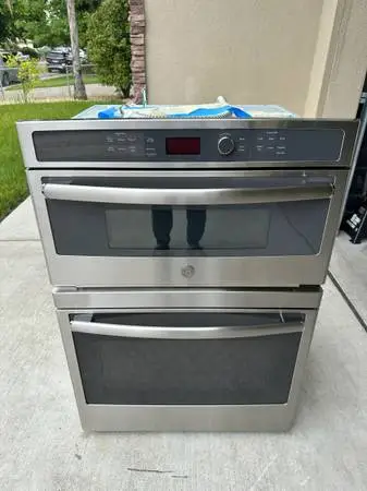 Microwave Oven