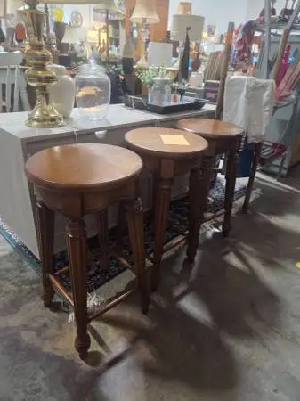 Set of 3-24 Bar Stools