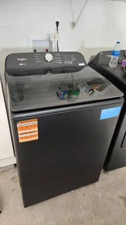 Basically new washer. Whirlpool