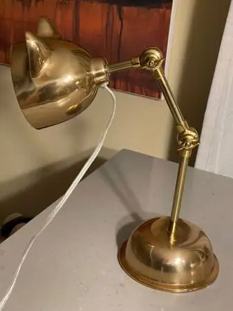 BEAUTIFUL POTTERY BARN SOLID BRASS CAT TABLE LAMP