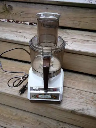 Vintage Sunbeam Le Chef Food Processor Model 14-11
