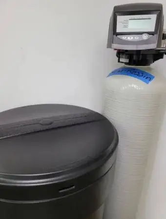 Reconditioned AutoTrol Water Softener 32,000 Grains