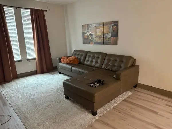 Rooms to go furniture
