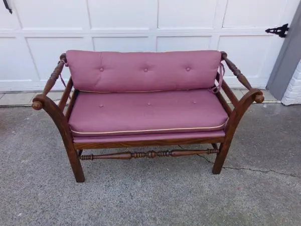 VINTAGE WOOD BENCH