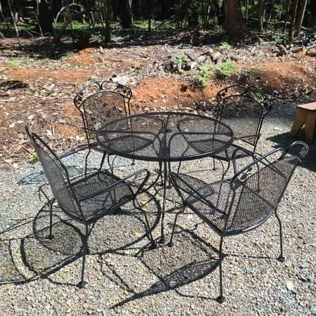 Metal Sunbeam Patio Set Table And 4 Chairs