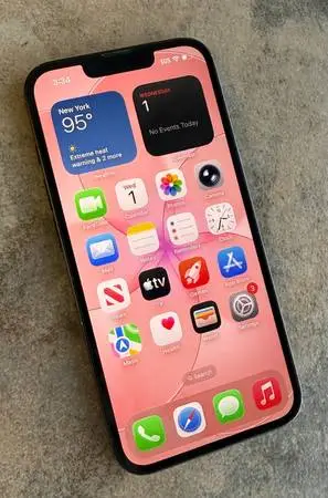 iPhone 17e 256gb Unlocked Battery 100%
