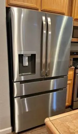 Refrigerator