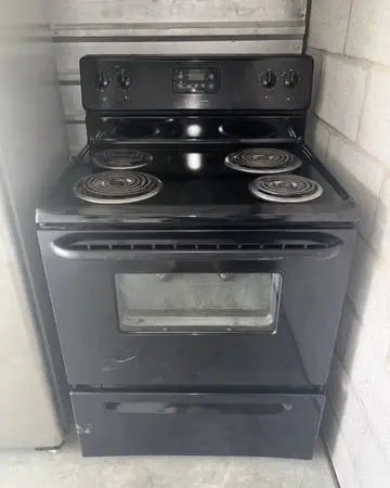 Black Whirlpool Electric Stove Oven Range