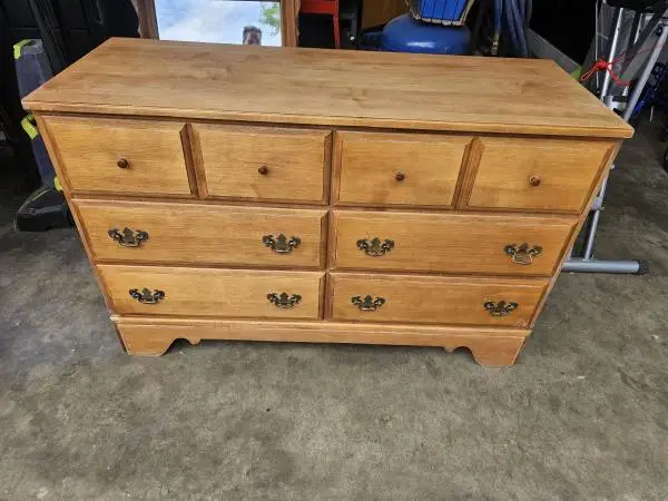 Nice wood dresser ( Price firm)