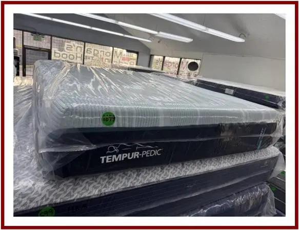 QUEEN SIZE TEMPURPEDIC PROADAPT (MEDIUM) MATTRESS & BOX SPRING BED SET