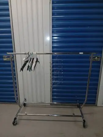 Clothing rack