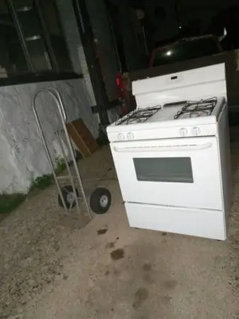 NATURAL GAS STOVE