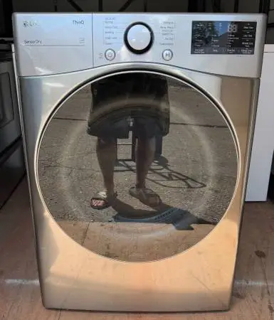 Clean & Tested LG 7.4 Cu Ft Electric Dryer DLE3600V Graphite — $250