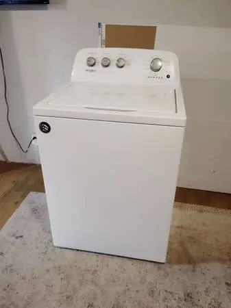 Washer whirlpool extra large capacity clean like new