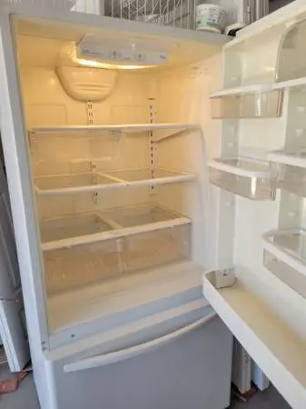 Refrigerator, Dishwasher & Microwave