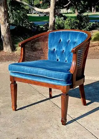 Mid Century Modern Broyhill Tufted Cane Barrel Back Tub/Lounge Chair