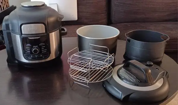 Ninja Foodi Deluxe XL (8qt) - Air Fryer & Pressure Cooker - Excellent
