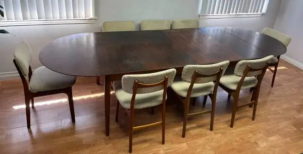 DINING Set of 8 Mid Century Modern teak dining chairs made in Denmark