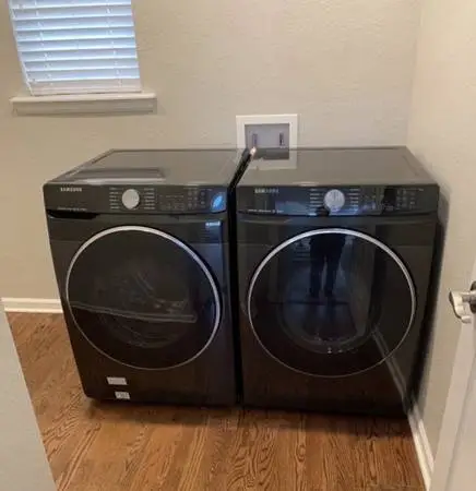Samsung washer & dryer like NEW