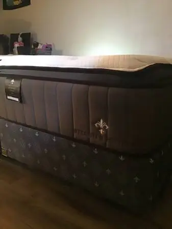 Strerns &Foster King size with box springs & FRAME