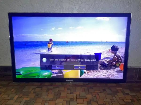 Samsung 46 In Inch Flat Screen HDTV LCD LED TV Wall Mounted Television