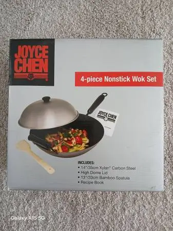 Joyce Chen 4 Piece Wok Set