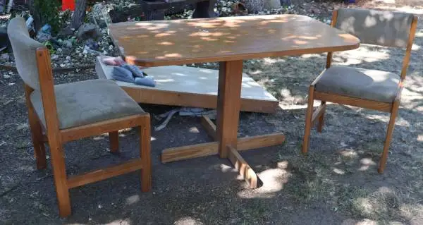 Small Dinette Table & 2 Chairs Need TLC