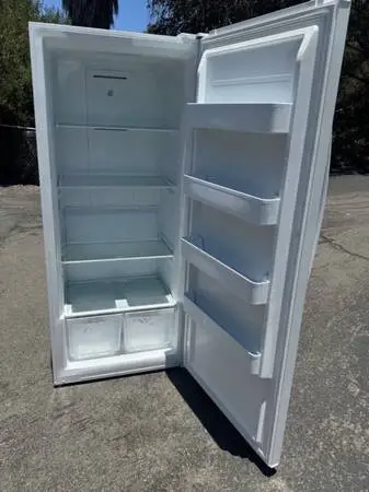 21 cubic frost free upright freezer (free local delivery)