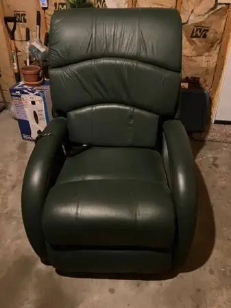 Green vinyl recliner remote does not work it is motorized loose wires