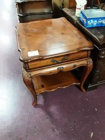 Lamp Table 10354