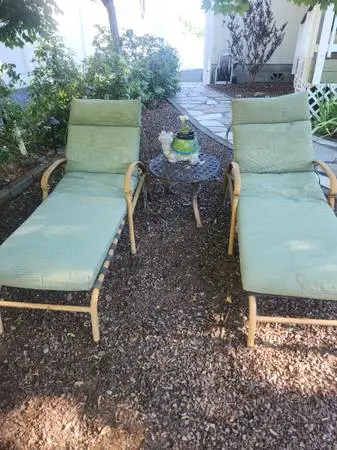 Patio Lounge Chairs with cushions