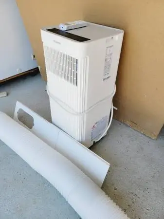 Air Conditioner 8500 btu air conditioning