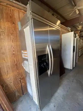 SS KitchenAid Refrigerator Side By Side Model #KSSC36QMS Used