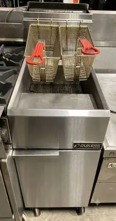 🍟🔥 Dukers 50 lb Deep Fryer, Nat Gas