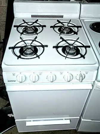 20-in apartment size gas stove