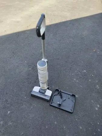 Tineco Compact Cordless Vacuum & Washer (Model: FW040500US) For Sale