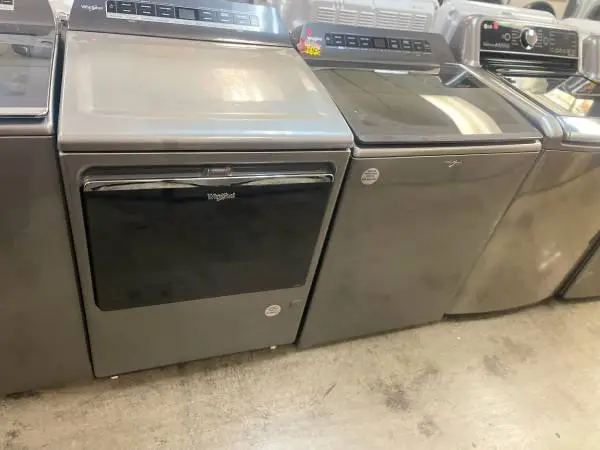 Whirlpool washer 5.3 cu ft and dryer gas set