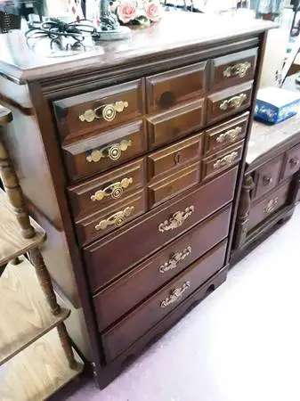 Chest 10369