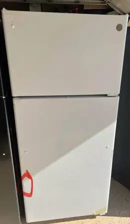New GE Top Freezer Refrigerator 17 Cb Ft