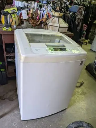 LG SUPER LARGE CAPACITY TRUE BALANCE TOP LOADER WASHER