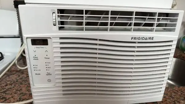 Window AC with remote