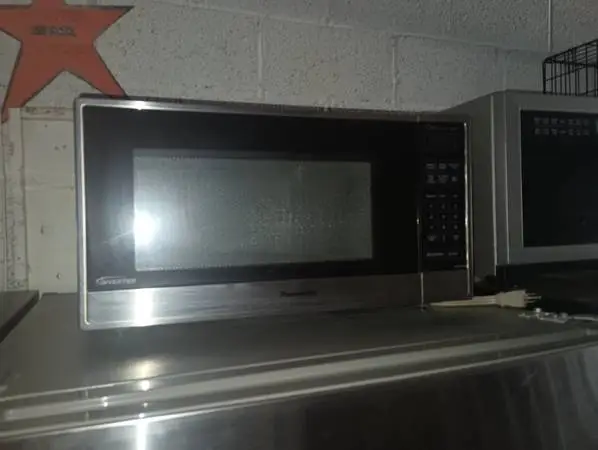 Many Many Microwaves(PLEA$E READ PRICE$)