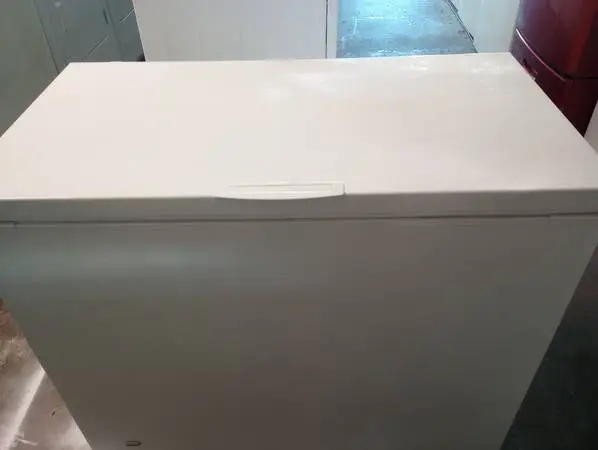 9.0CF Frigidaire chest freezer