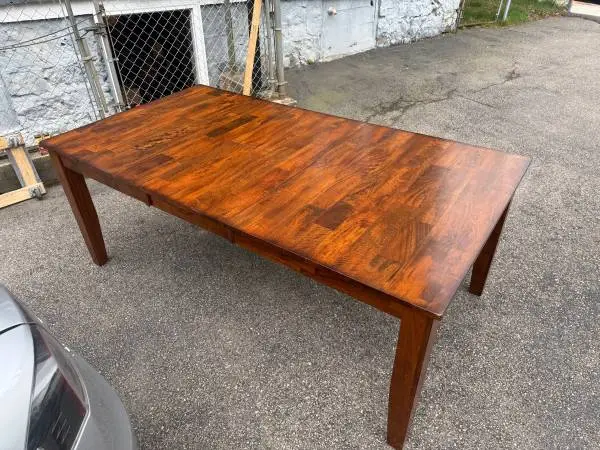 Dining kitchen table